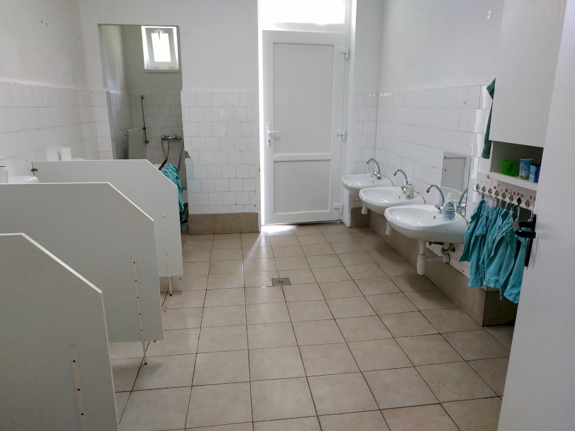 Felújítandó mosdóhelyiség